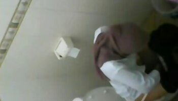 Golpeada en la cara de chicas rubias