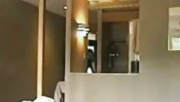 Quiere ser como las putas del porno y grabó su primer video