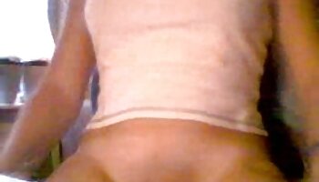 Sexo anal duro en una cama elástica