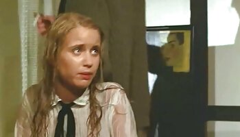 Lamió el suave coño de una rubia