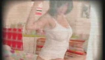 Nuestra seductora Vixen es demasiado para que nuestro Hunk maneje películas porno